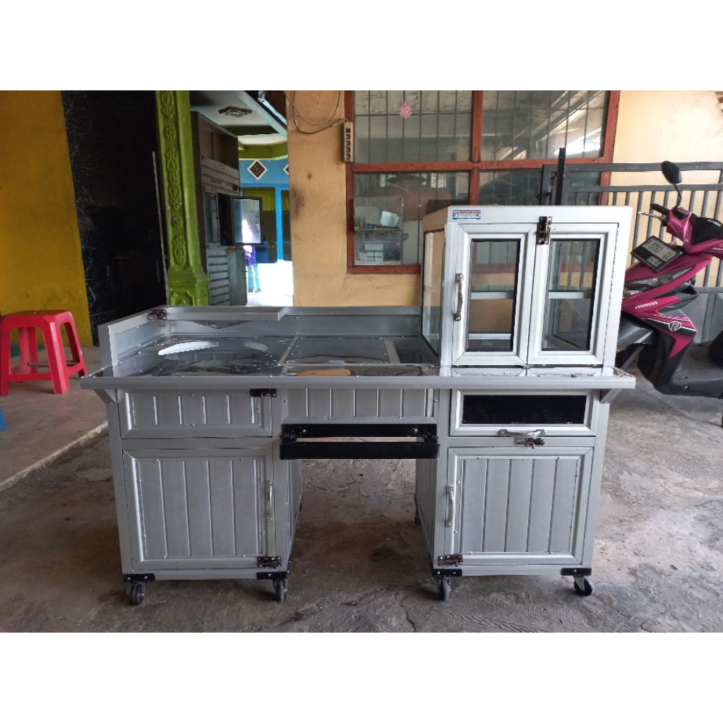 Rombong motor cilok ,sempol dan sosis goreng