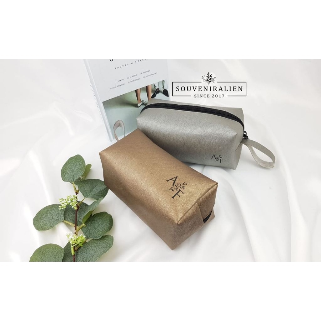 Souvenir Dompet Boxy Prada