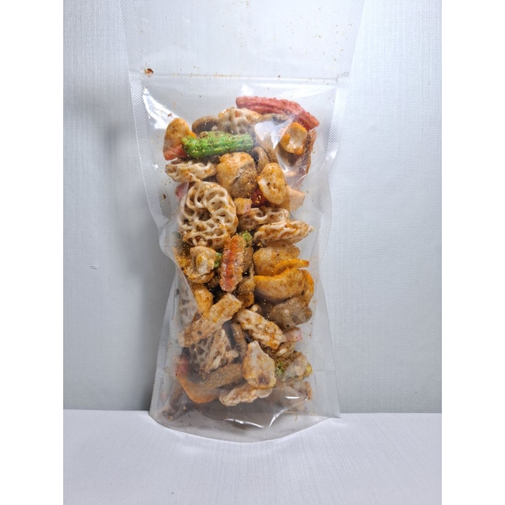 

SEBLAK RAFAEL MIX PEDAS/Krupuk Seblak