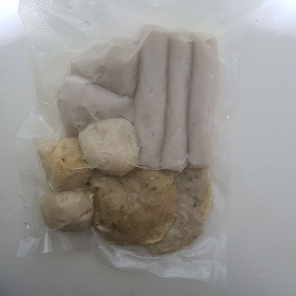 

Pempek ikan tenggiri