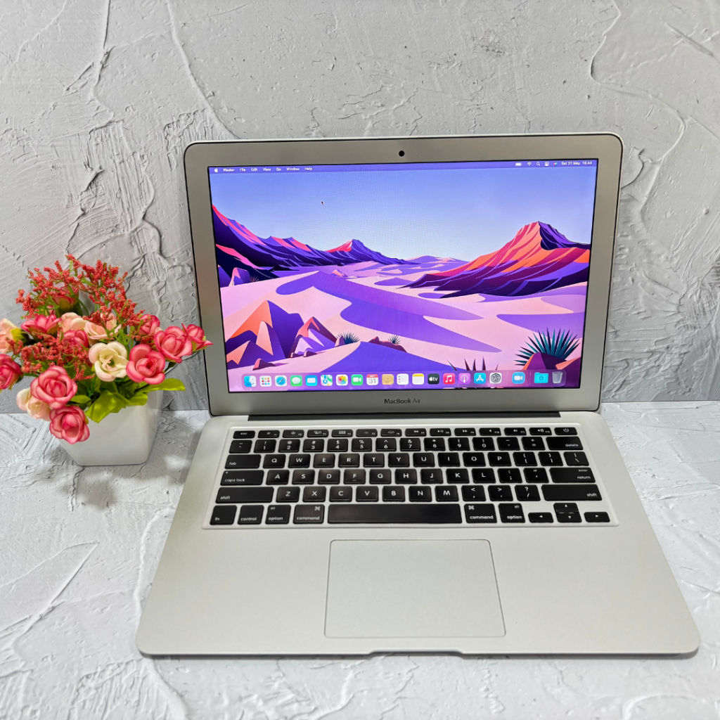 PROMO MacBook Air 13 Inch 2017 A1466 Core I7 2.2Ghz Ram 8GB Ssd 256 GB Second Original