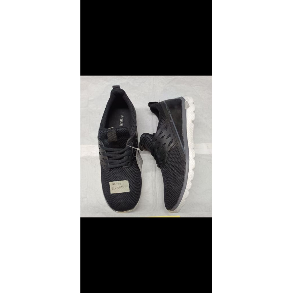 Sepatu WUKIRA ODYSSEY Black white
