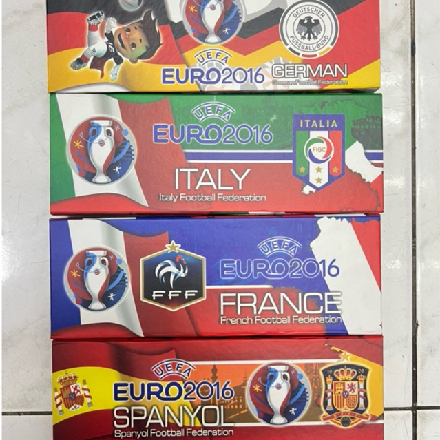 

Kotak pensil DUS box sepak bola UEFA Spanyol France Italy German / Pencil Case Dus