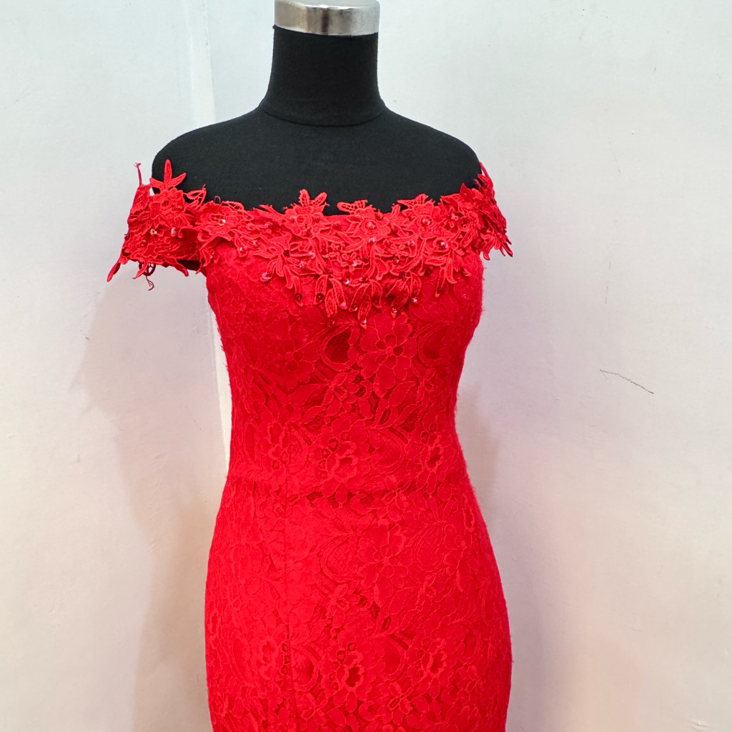 Gaun Pesta Model duyung Lengan sabrina