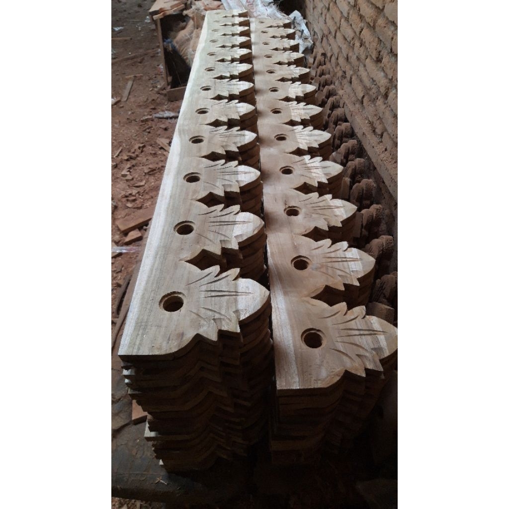 lisplang atap rumah joglo kayu jati