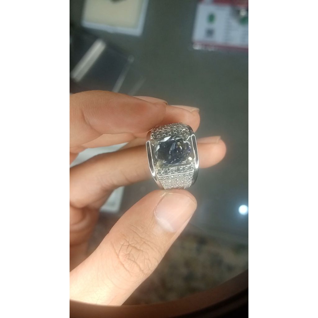 Natural Fancy Colour Sapphire