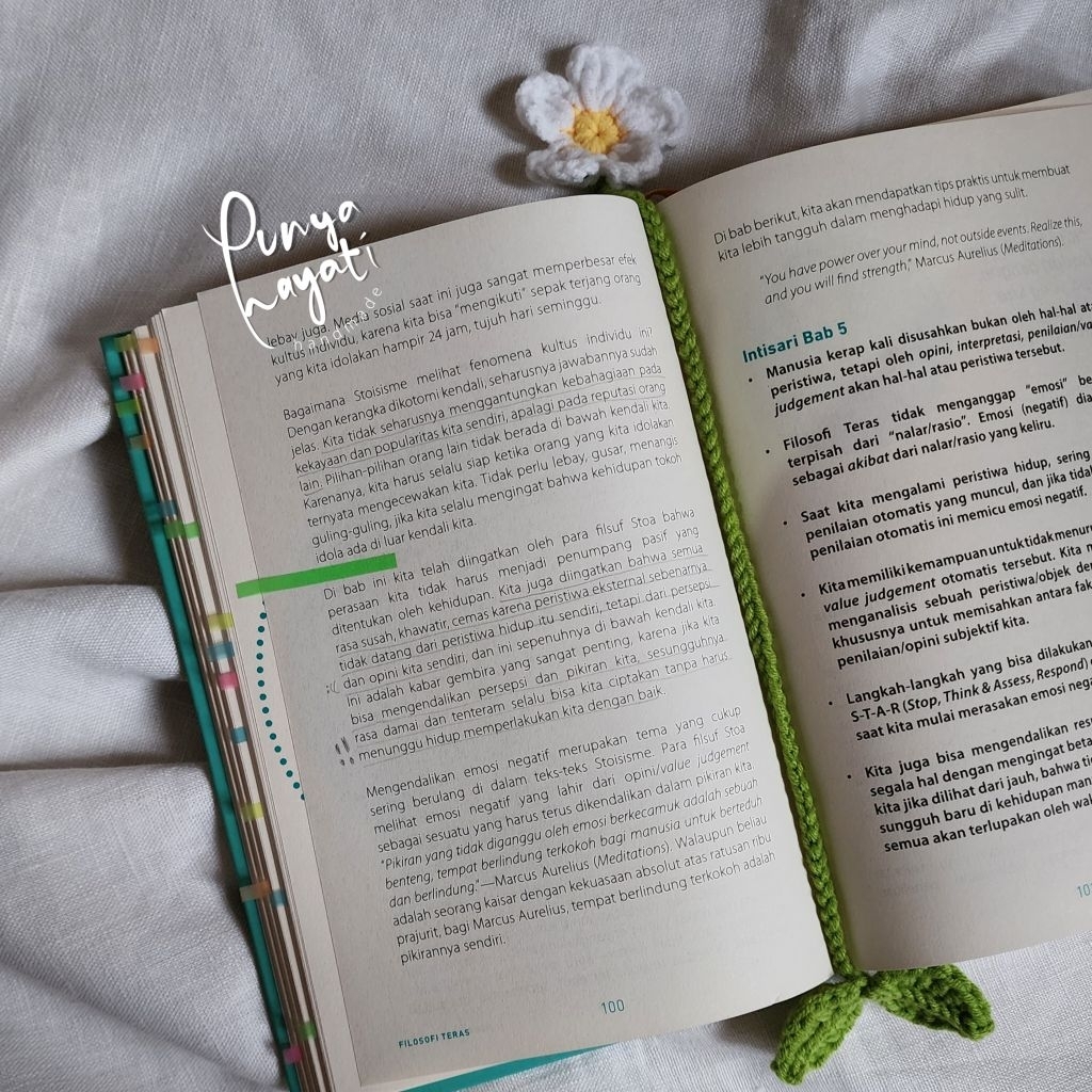 

Bookmark Rajut Daisy | Pembatas Buku Handmade by punyahayati