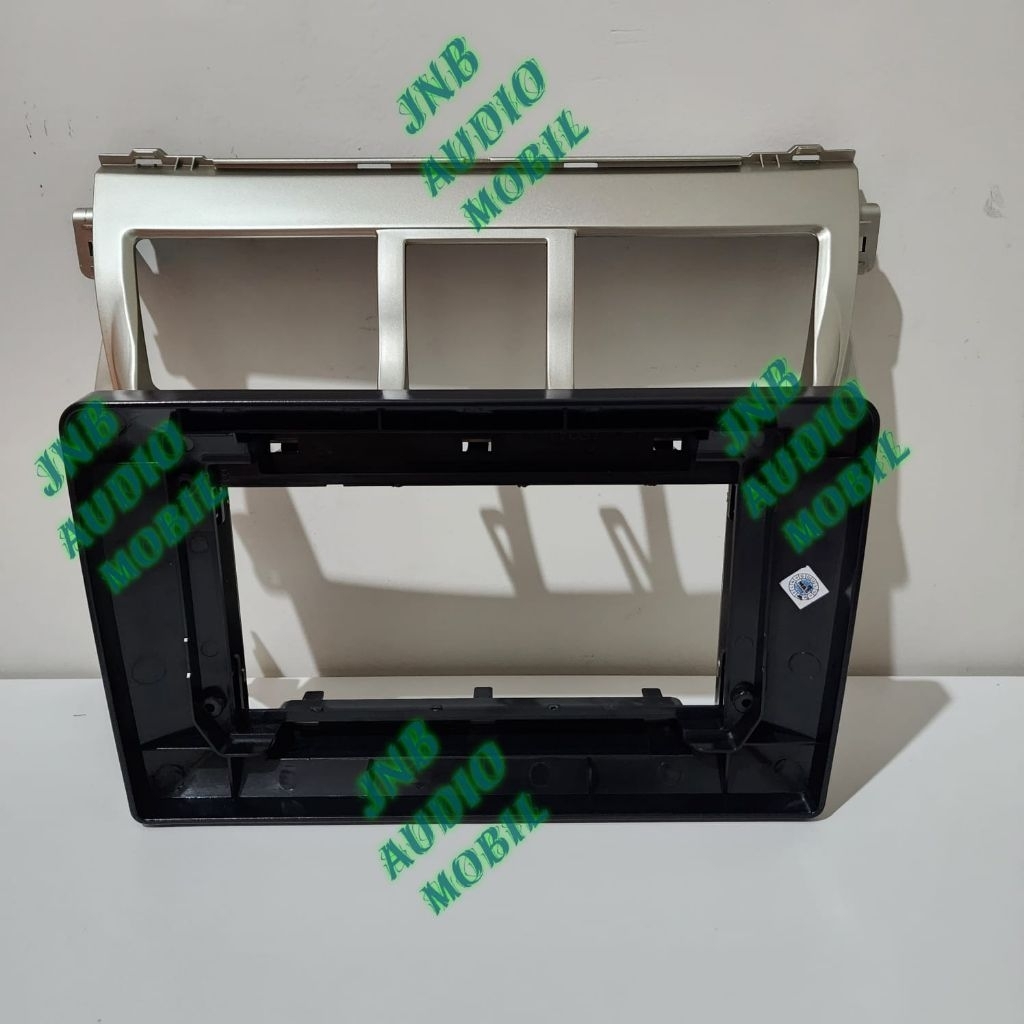 Frame head unit tv mobil android 10 inch mobil toyota vios 2008-2012 warna silver