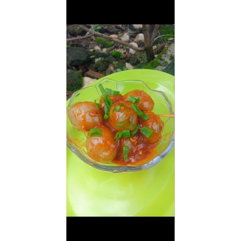 

Cilok isi ayam suwir