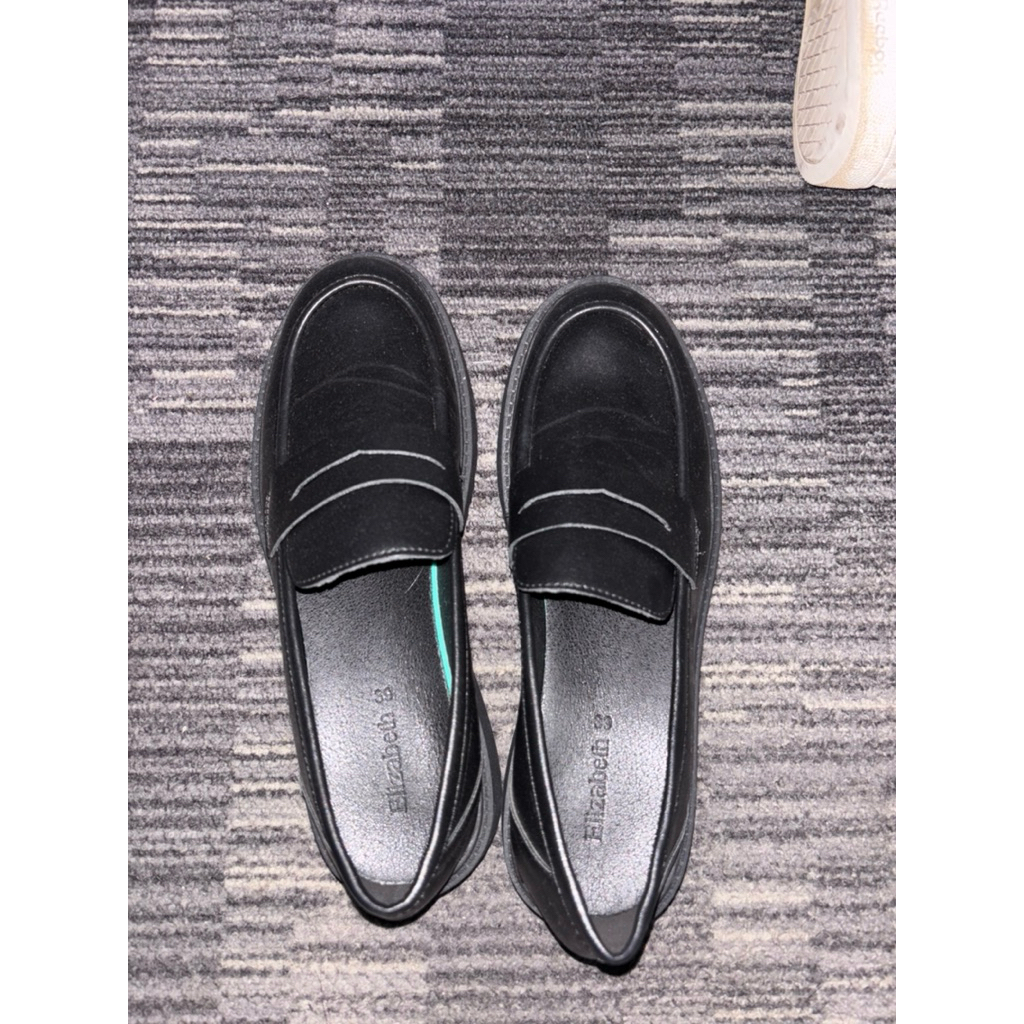 preloved like new loafers pantofel sepatu kerja elizabeth hitam