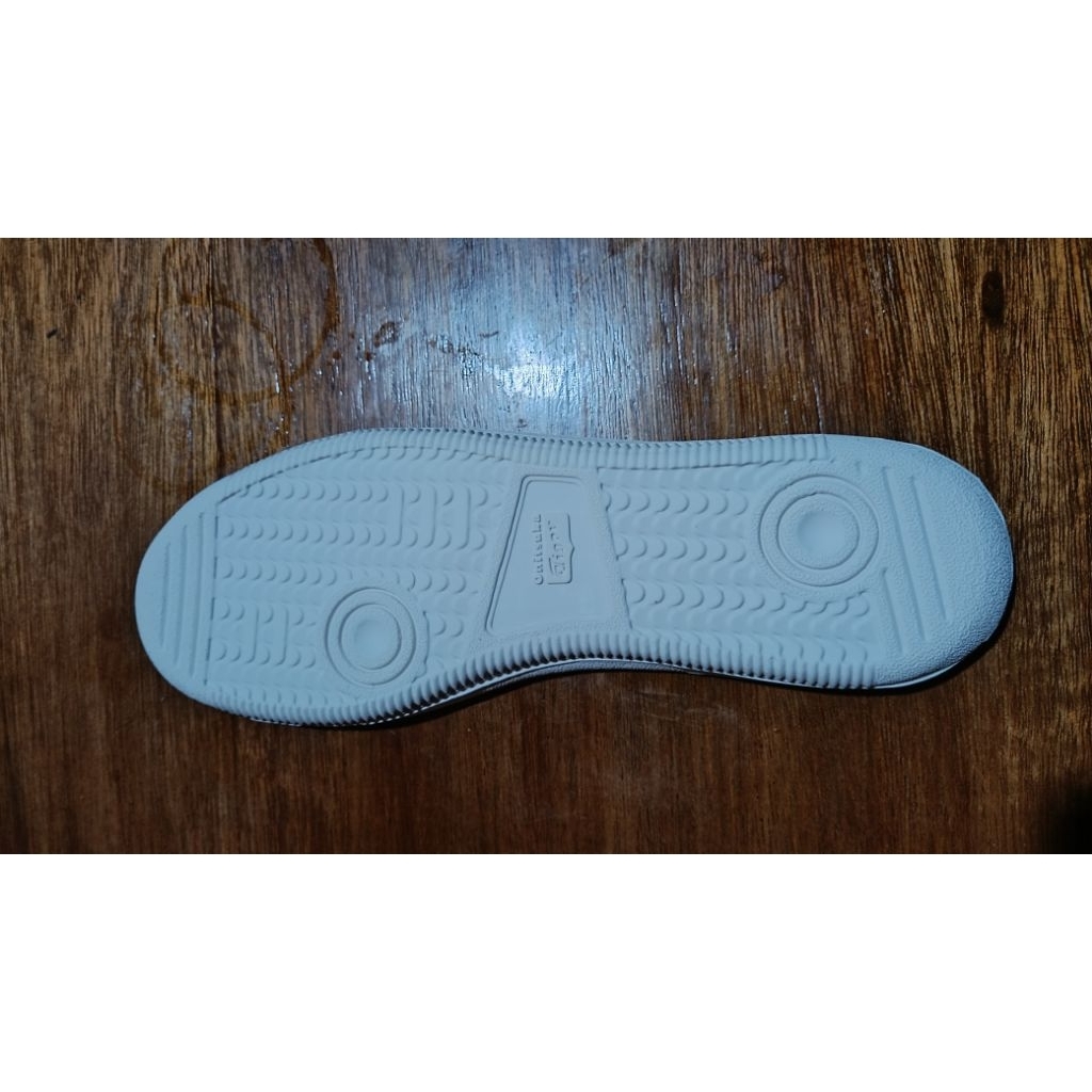 outsol onitsuka tokuten