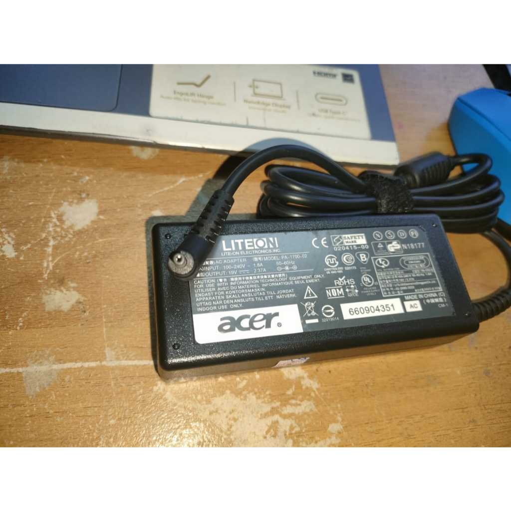 Adaptor Charger Laptop Acer Aspire 5 N20C4 jak kecil