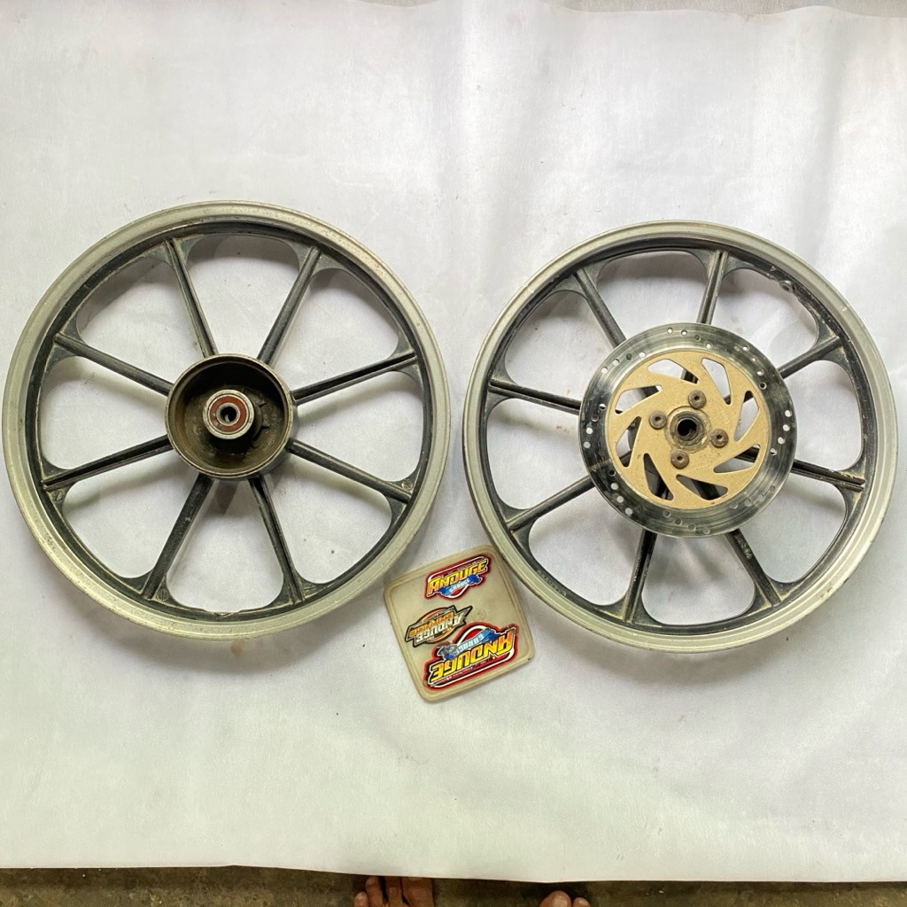 velg pelek pelk palang bintang cast wheel ring 17 Yoshi palang 8 subsitusi Kawasaki Kaze r blitz nin