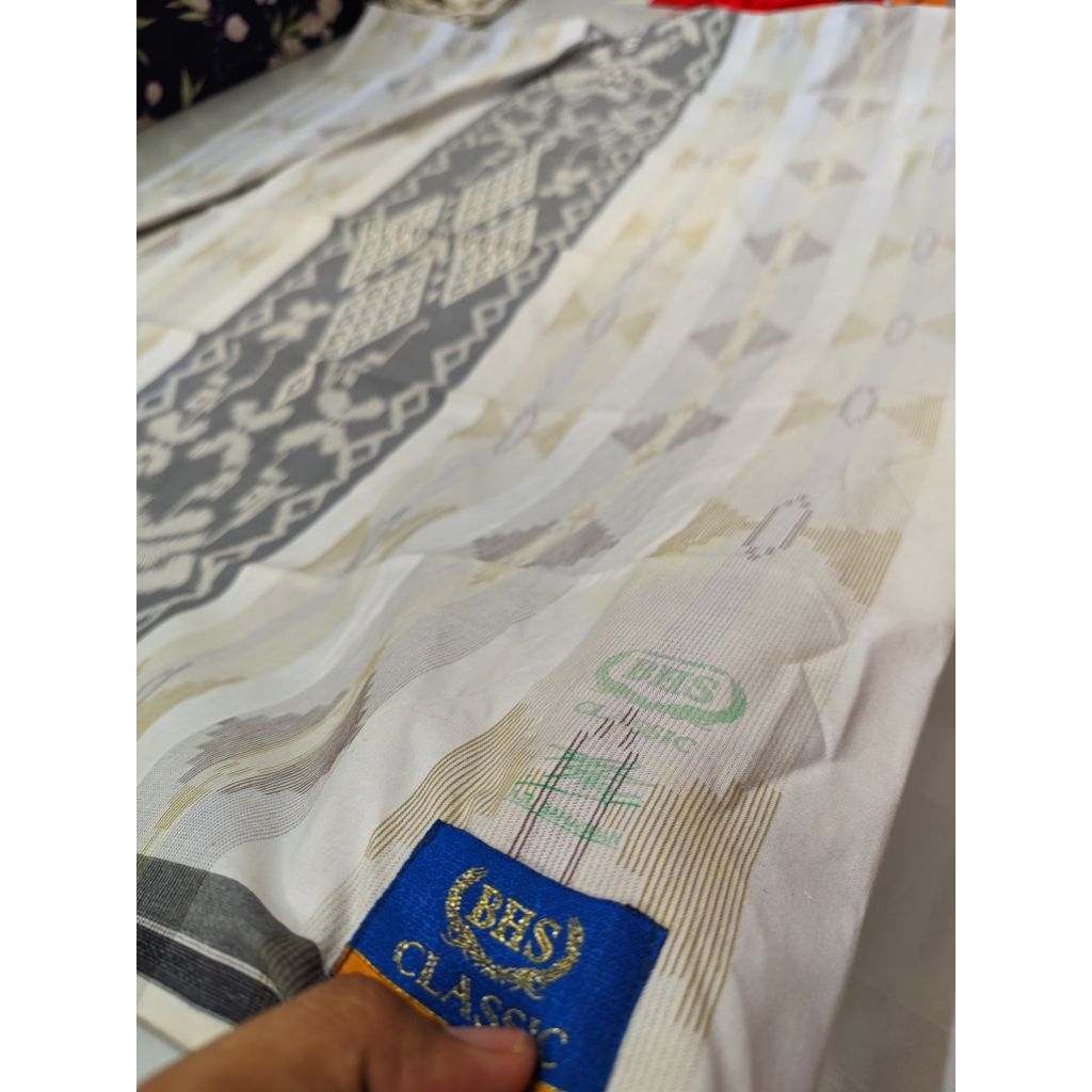sarung BHS Classic Gold secound ber tanda tangan