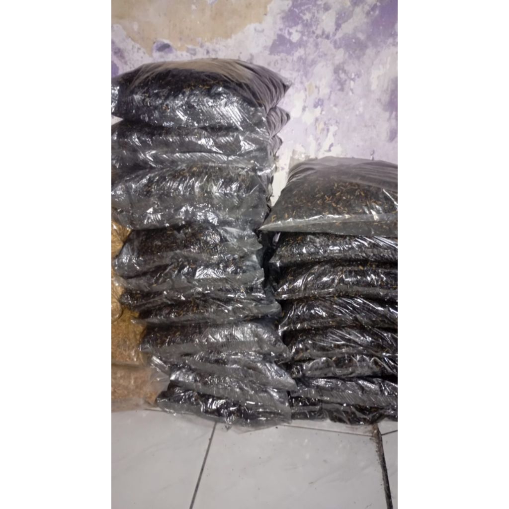 Sekam bakar media tanam isi 1kg / sekam bakar isi 1kg