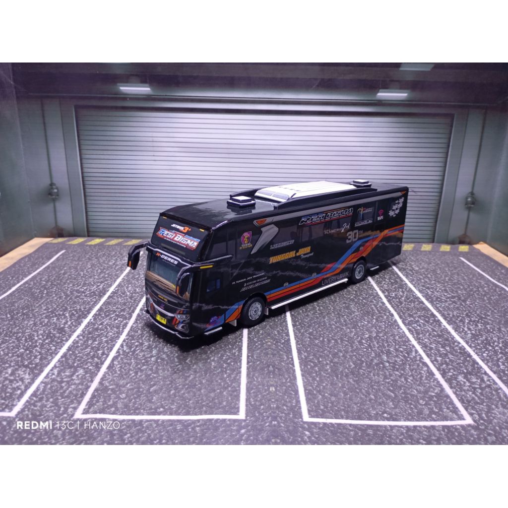 MINIATUR BUS PAPERCRAFT JB3 RESIBISMA TUNGGAL JAYA