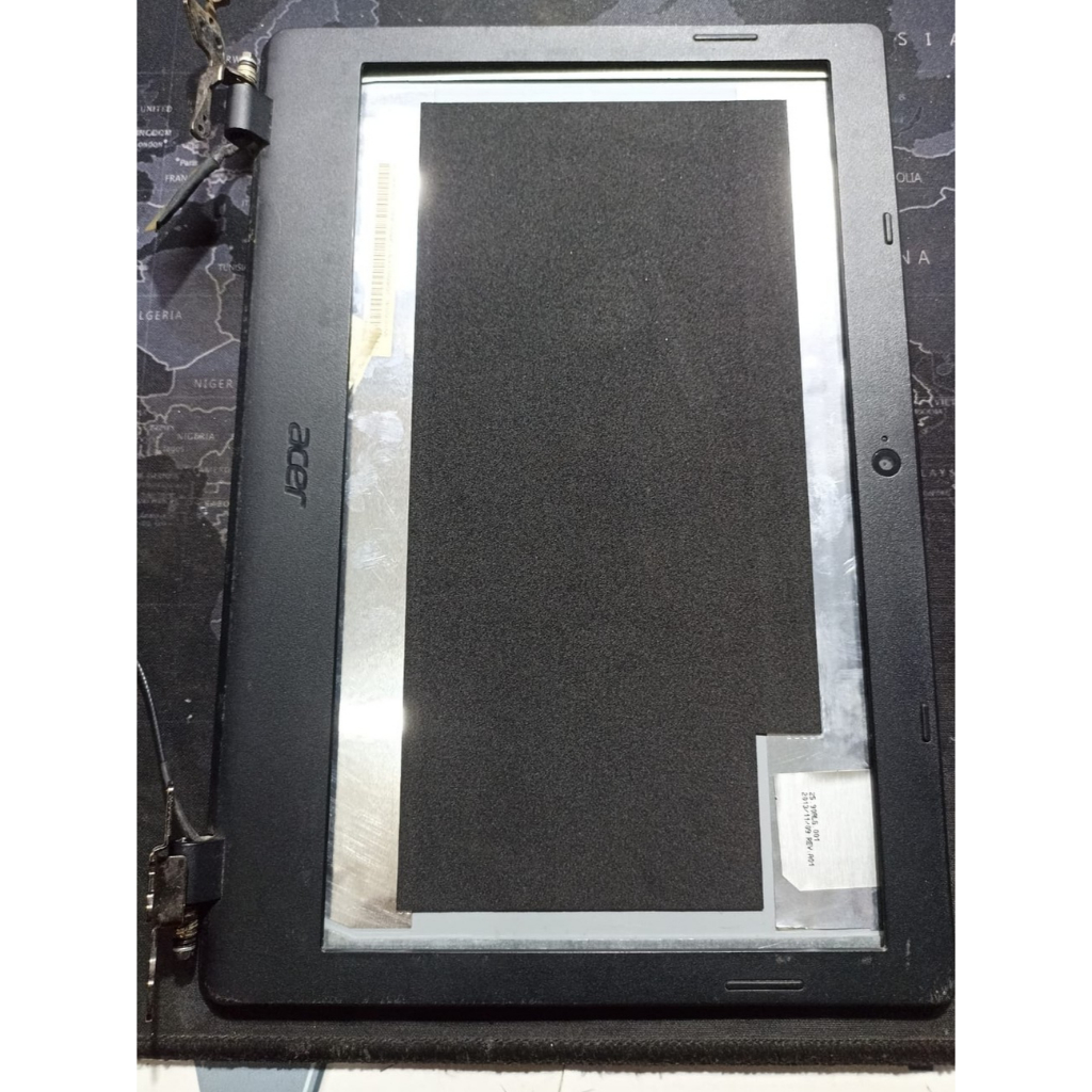 Casing belakang LCD + Engsel + Fleksibel Acer V5-131/132