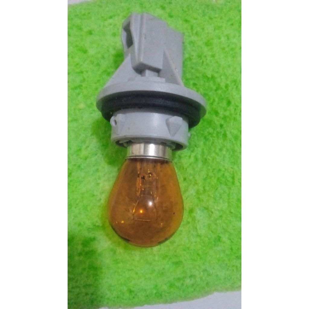 soket fiting lampu sen depan Suzuki Karimun estilo