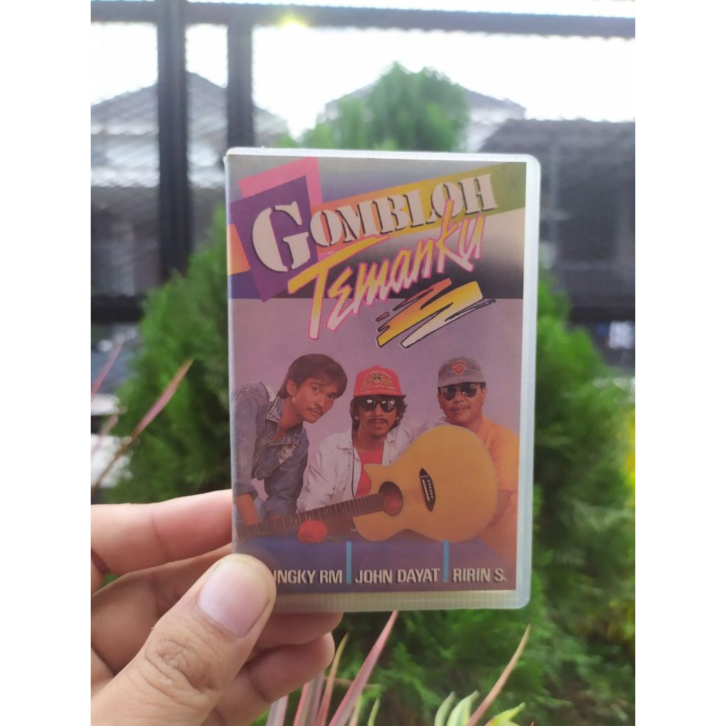KASET GOMBLOH TEMANKU