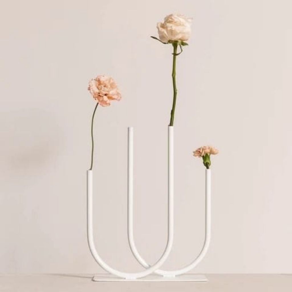 Vas bunga hiasan dekorasi meja makan minimalis modern