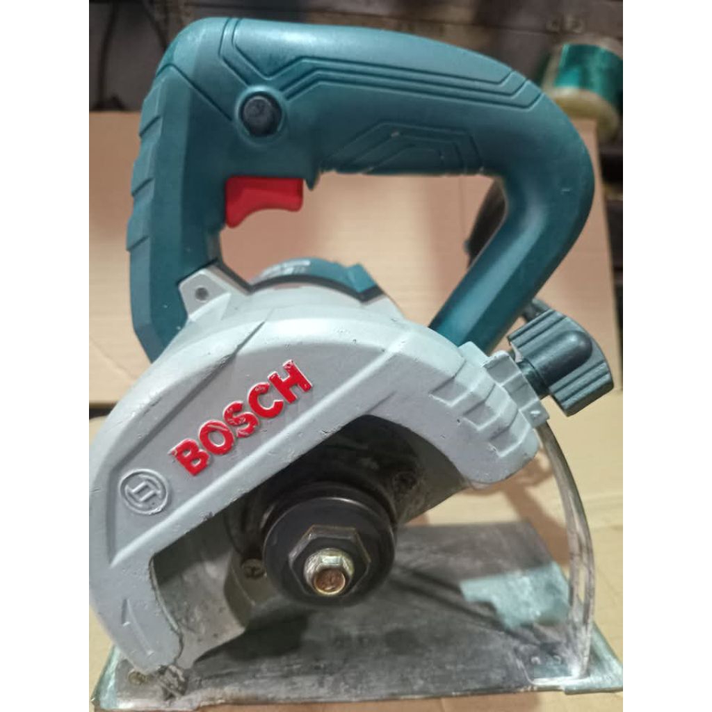 mesin potong keramik, granite model kodok Bosch seken