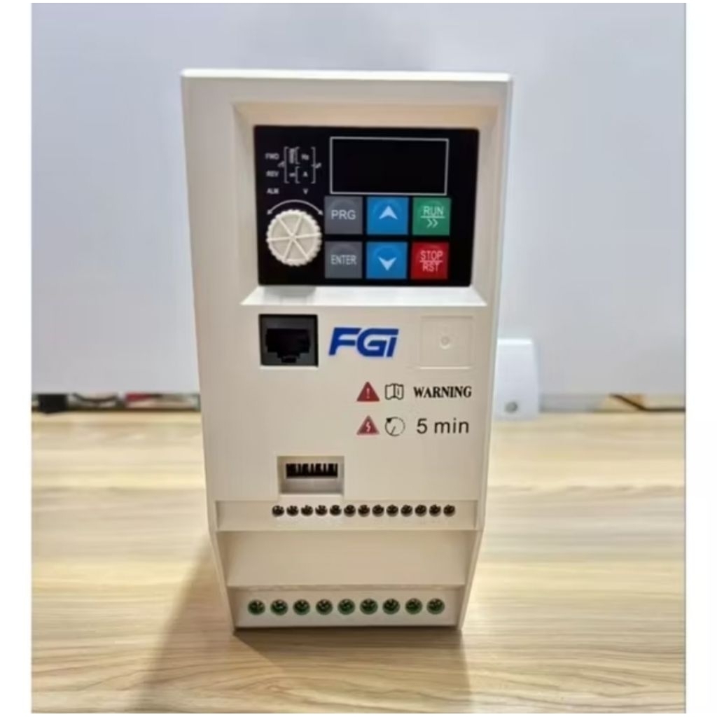 VFD Inverter fgi 2.2kw input 220v output 3phase/220V