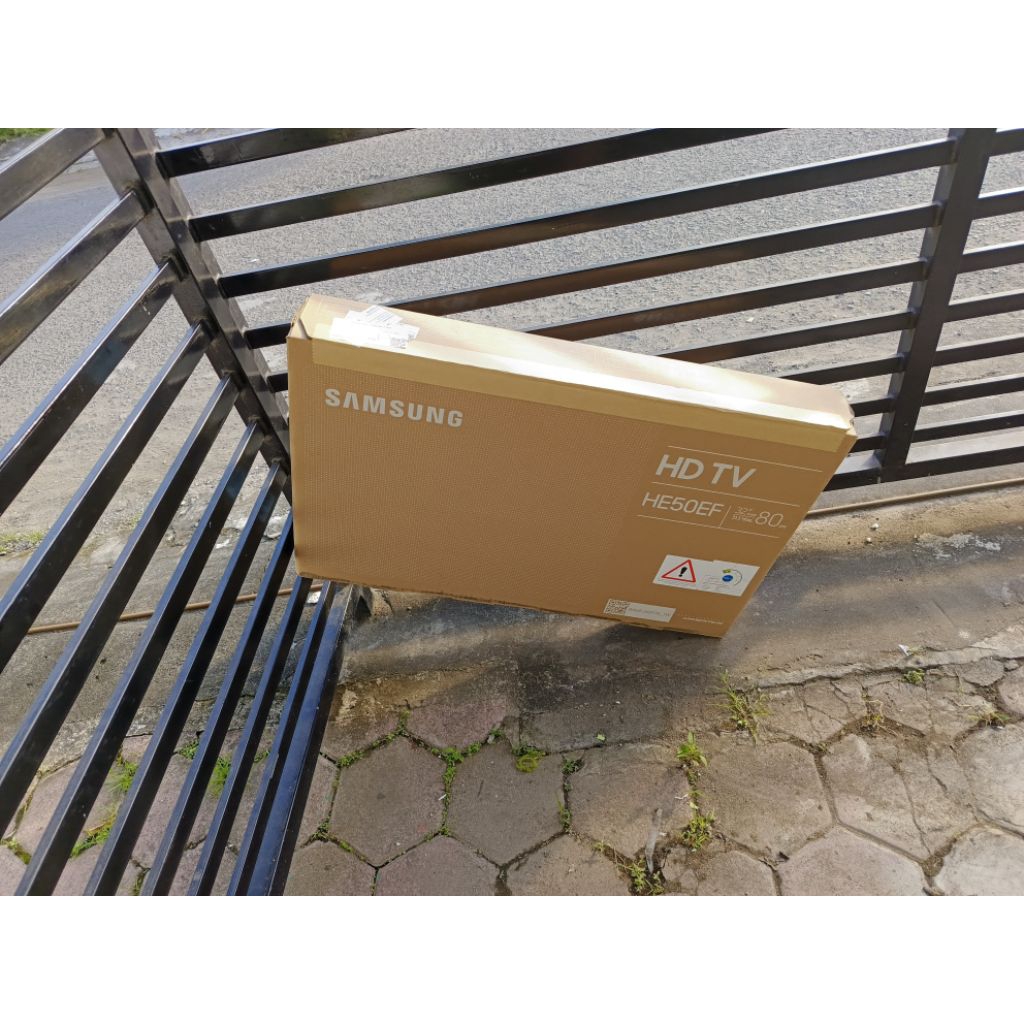 SAMSUNG  SMART TV 32 HE50E & 43 INCH UHD4K  (NEW 2025)