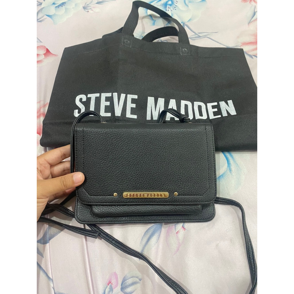 Steve Madden sling Wallet