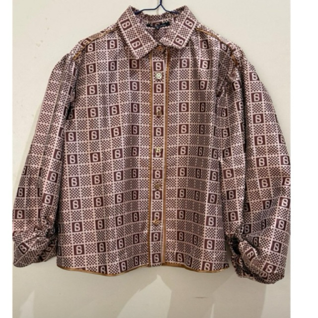 preloved atasan monogram  buttonscarves