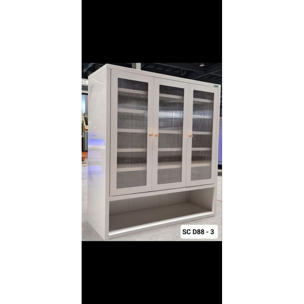 Lemari sepatu gantung plat besi