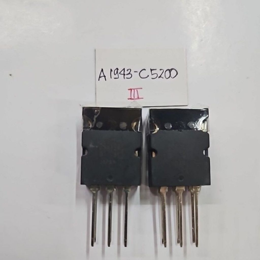 TR TRANSISTOR TOSHIBA 2S A 1943 & 2S C 5200 III LOT 913/914 SET ASLI