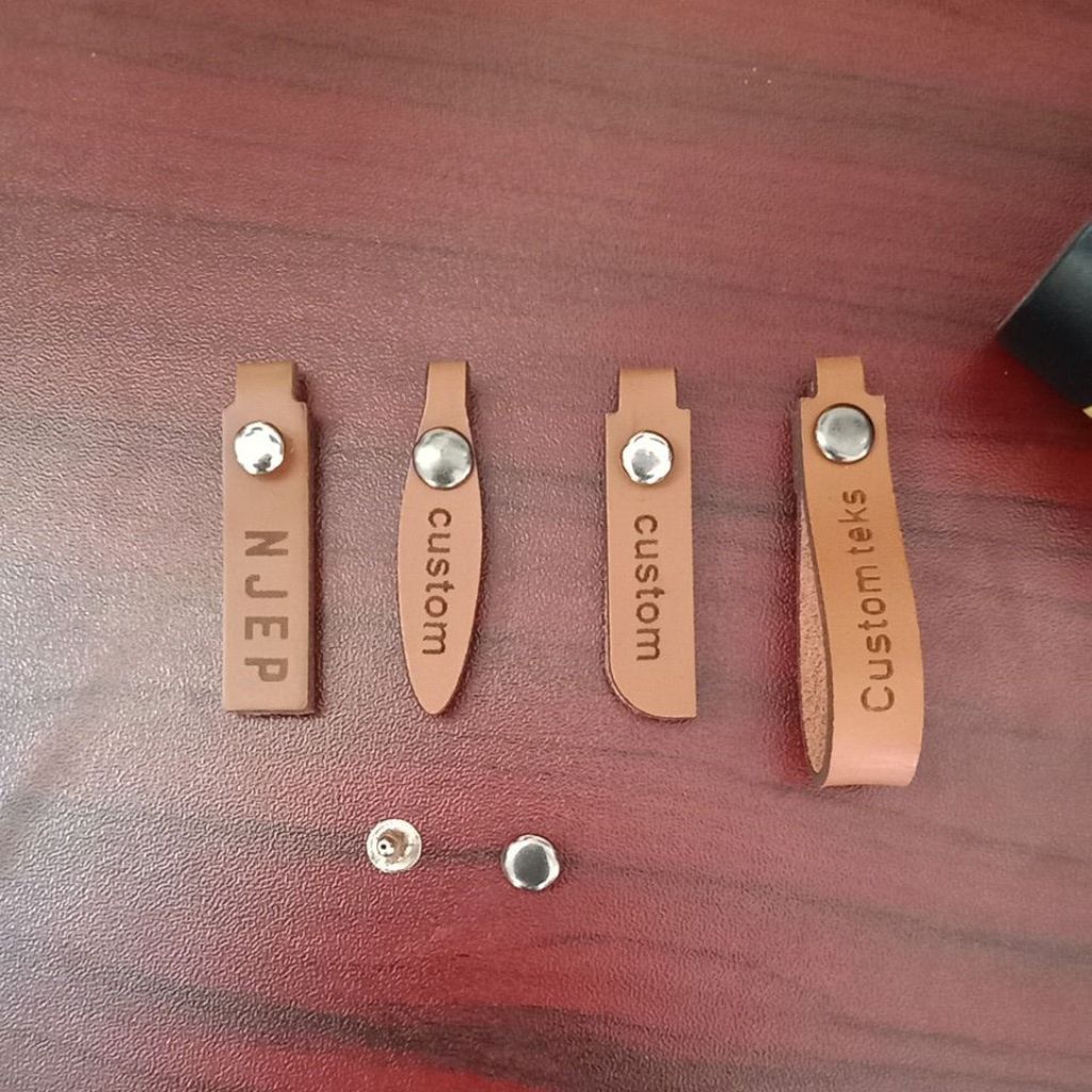 Zipper Puller Custom Teks Logo Semi Kulit