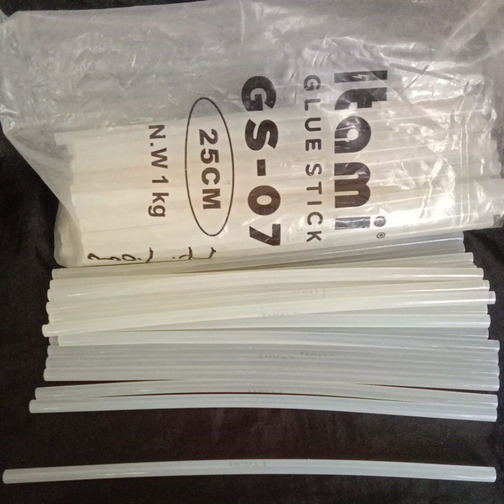 

Glue Stik Kecil Itami Gs-07 25 CM