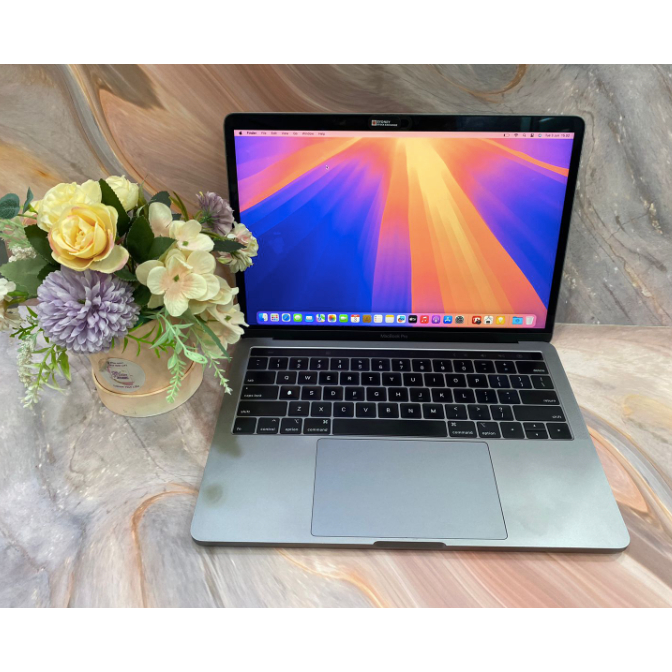 Macbook Pro Touchbar 2018 A1989 13 inch CI7,2.7GHZ 16GB 512GB