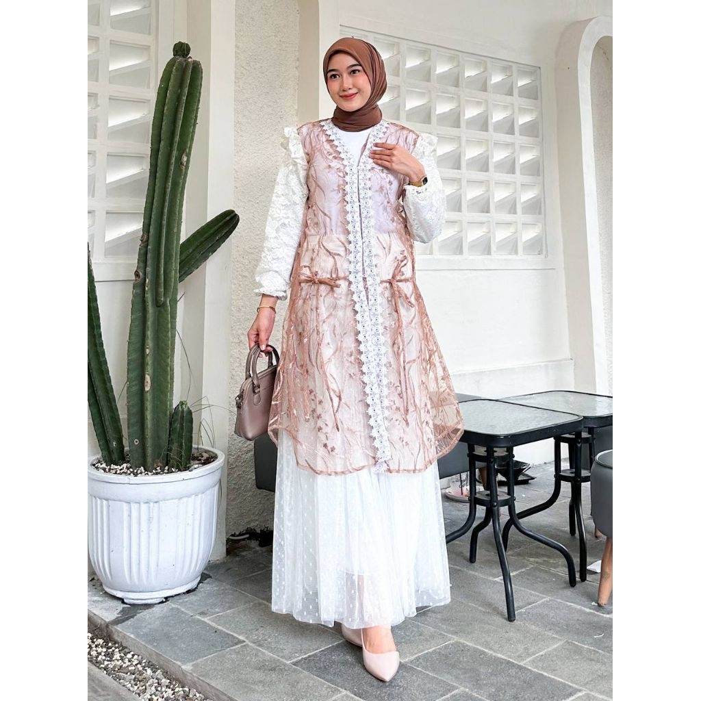 Namira One Set Outer Brukat Namira Outer Gamis Muslim Wanita