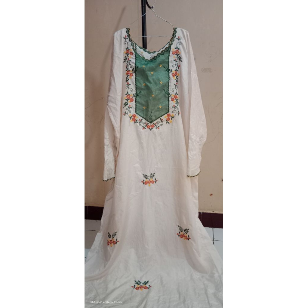 Mukena terusan preloved