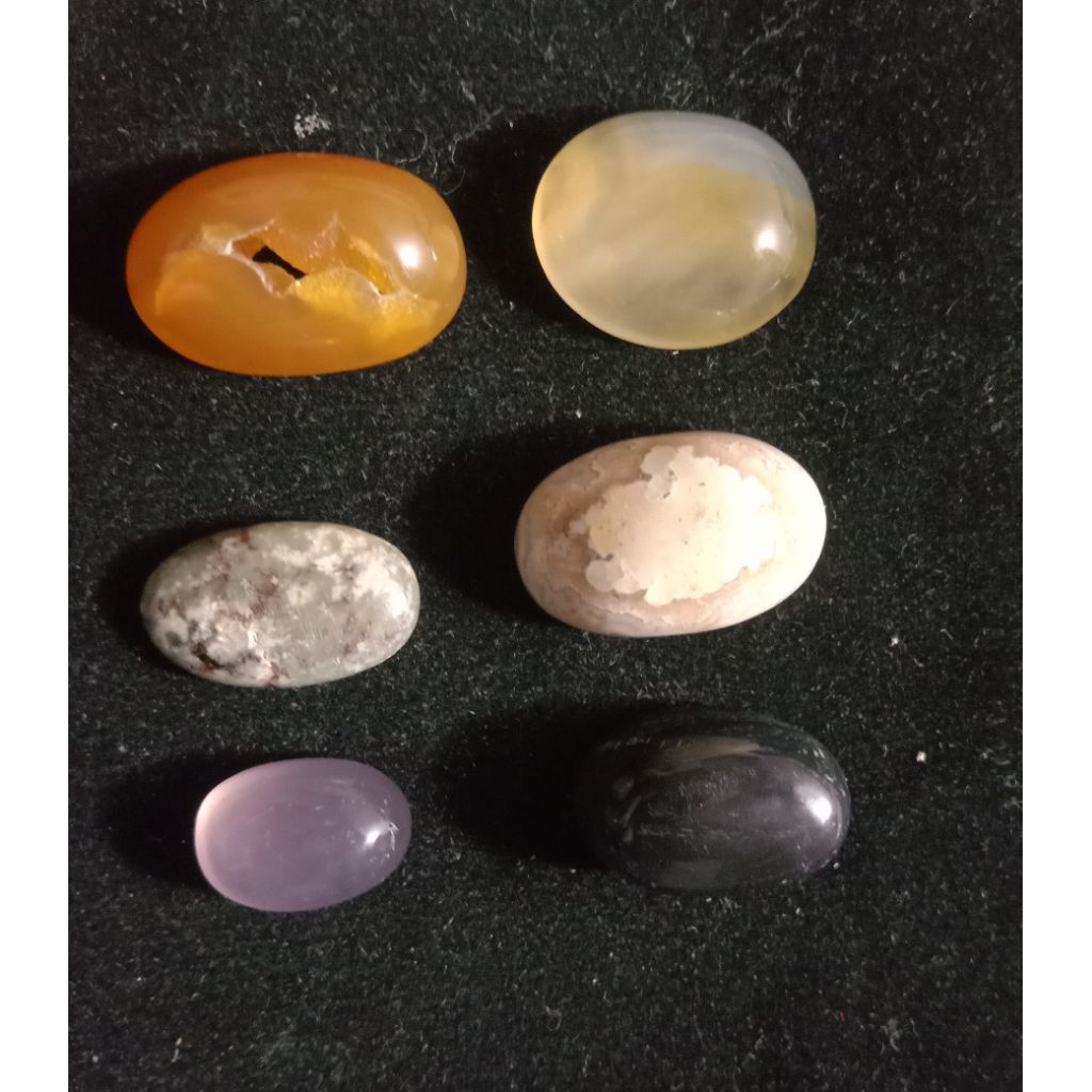 Batu Sulaiman Combong, karang nunggal,bacan Obi Kelo, kecubung Wulung, raflesia dan giok sojol