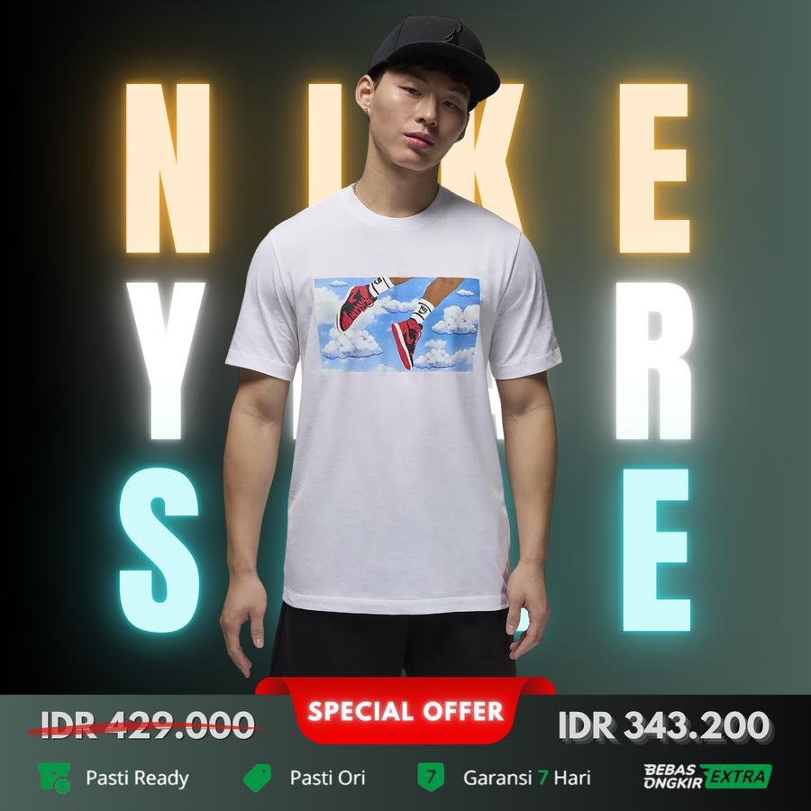 Kaos Nike Sportswear Flight Essentials Graphic Tee