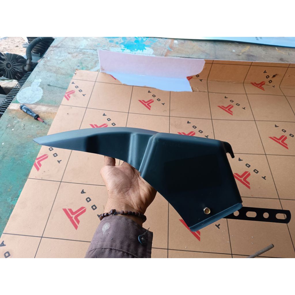 hugger beat karbu costume pnp