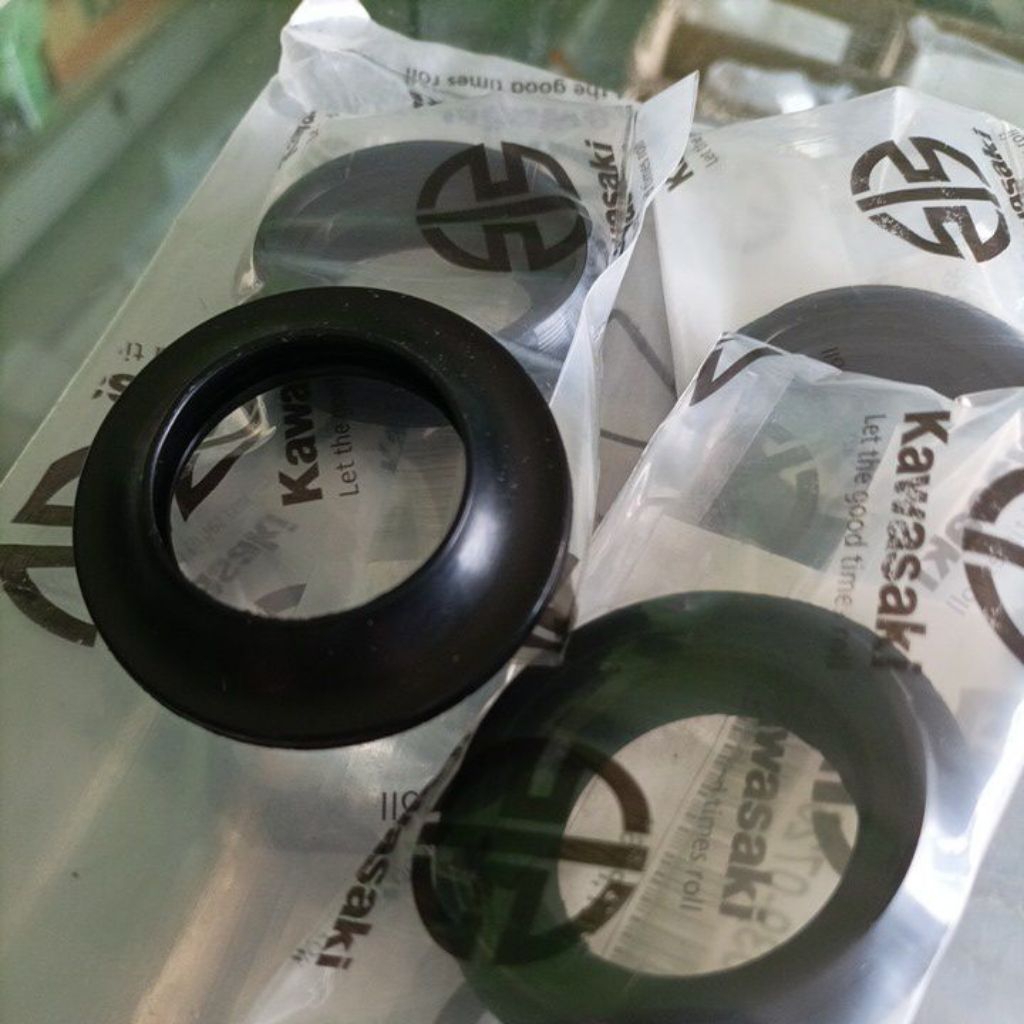 seal shock ninja R atau ninja RR