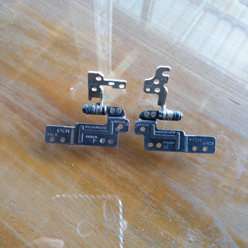 engsel laptop dell latitude e7440