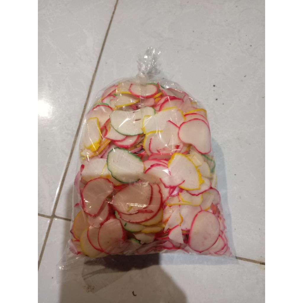 

KURUPUK UDANG MENTAHAN SIAP GORENG CEMILAN PELENGKAP MAKANAN POKOK 500 gram