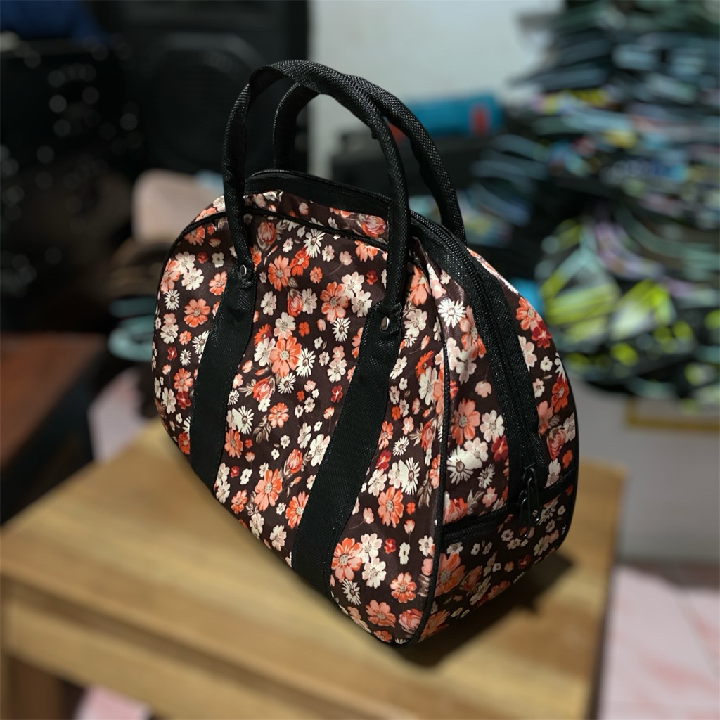 

TAS MULTIFUNGSI SOUVENIR/HAJATAN/BUWUHAN UKURAN 5kg