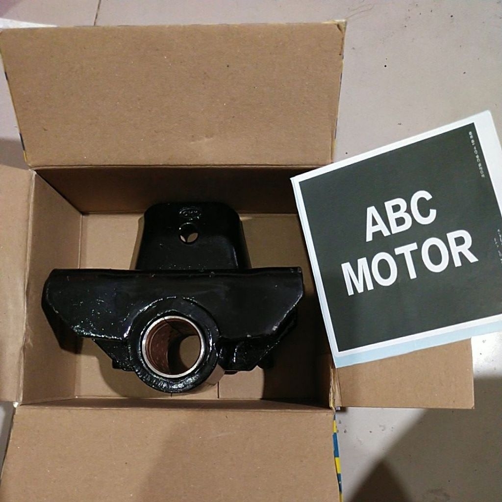 HANGGER PER DEPAN BAGIAN BELAKANG CANTER