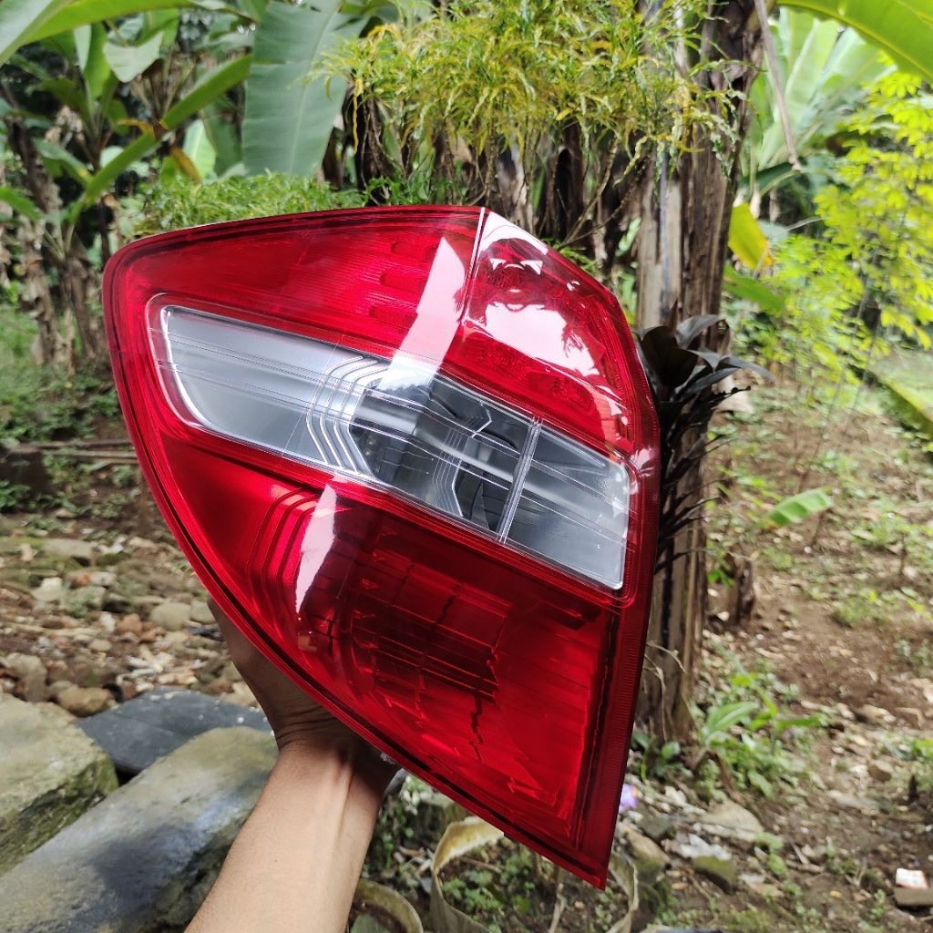 Stoplamp Lampu Rem Honda jazz ge8 2011-2014 Kiri Original