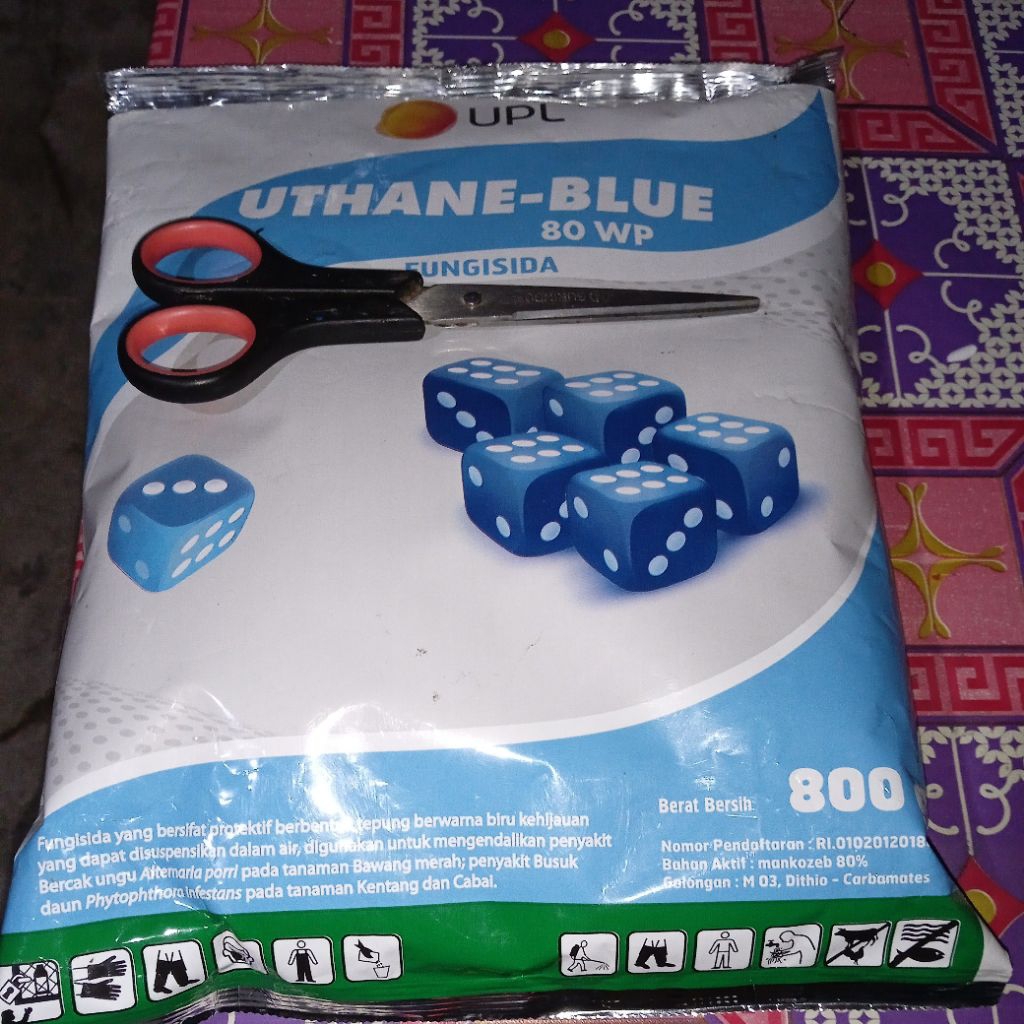 FUNGISIDA KONTAK UTHANE BLUE MANKOZEB 80WP 800GR