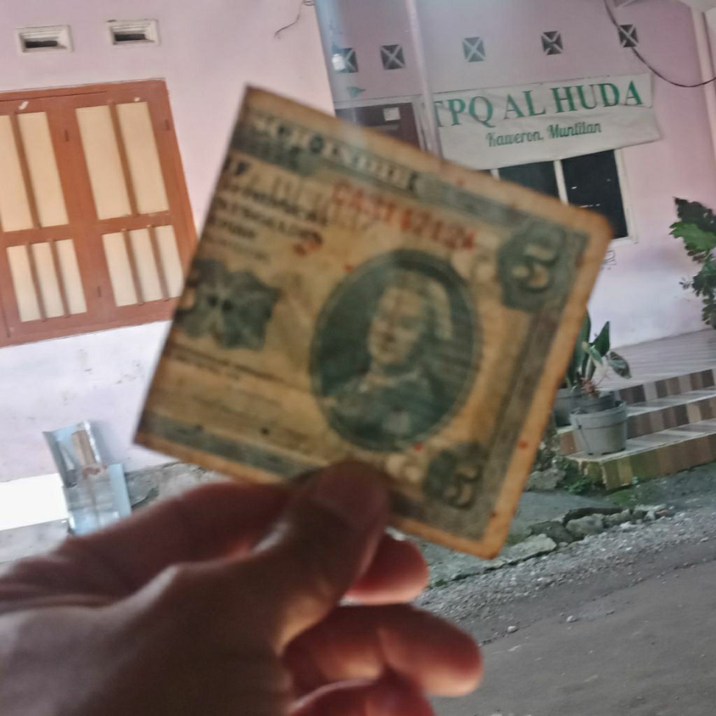 OBRAL TAHUN 1946 SENERING 5 GULDEN WIHELMINA KOLEKSI KERTAS KUNO MURAH BANYAK DICARI KOLEKTOR