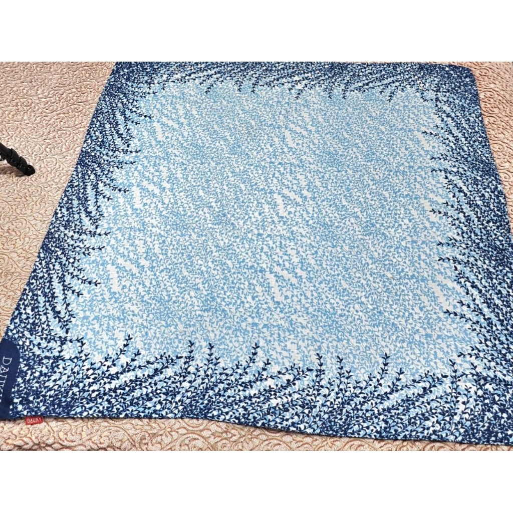 Hijab kerudung segi empat DAUKY Motif Biru
