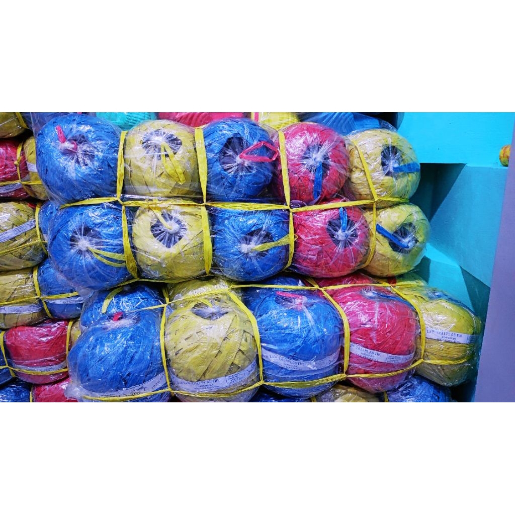 

tali rafia gulungan eceran 5000 isi 10 roll
