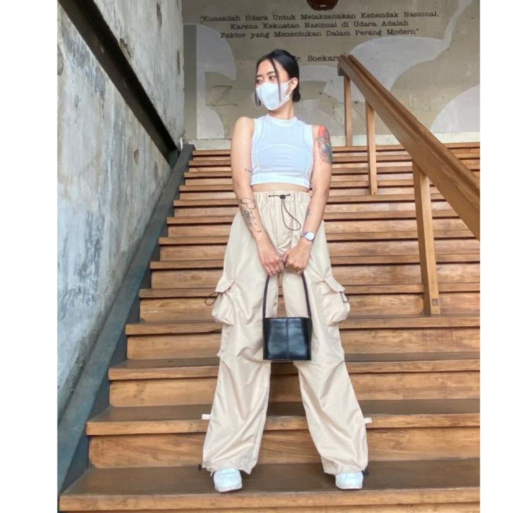 Baggy Pant Wanita Elastic Hightwaist Celana Cargo Panjang Celana Oversize Cargo Pants Wanita Terbaru